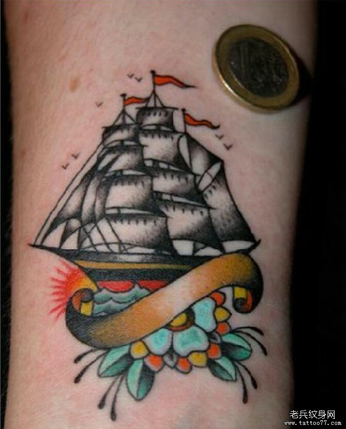武汉最好的纹身店推荐一款手臂帆船tattoo图案