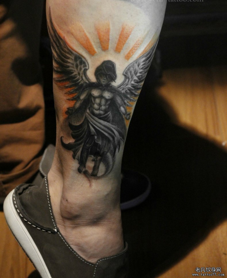 武汉最好的tattoo店推荐一款脚踝天使tattoo图案