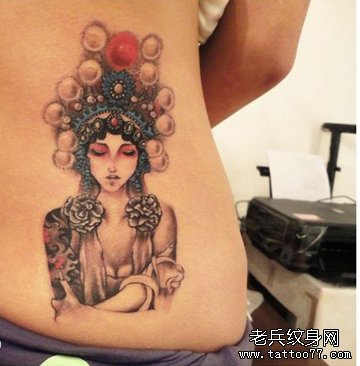 武汉最好的纹身店推荐一款腰部花旦纹身图案