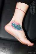 武汉专业纹身店打造的脚部翅膀纹身作品遮盖胎记