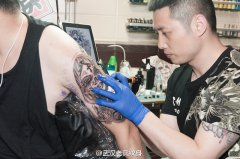 大臂死亡女郎纹身作品制作中