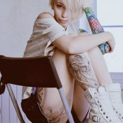 性感美女的时尚纹身图案由纹身店推荐