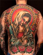 一款满背彩色修女纹身图案由武汉最好的刺青店推荐