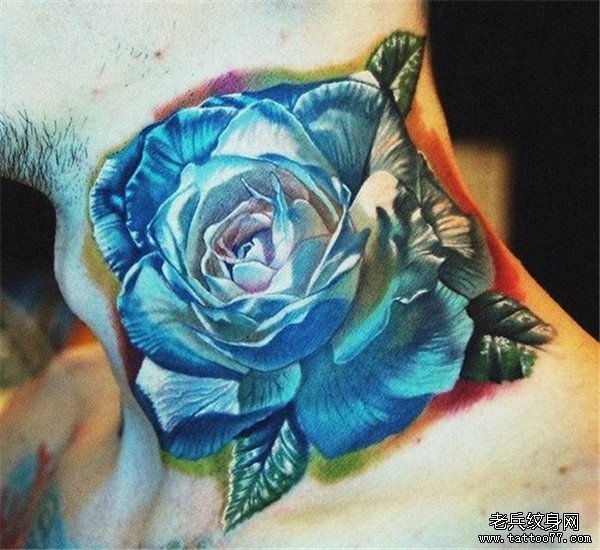脖子彩色玫瑰花纹身图案由武汉纹身店推荐