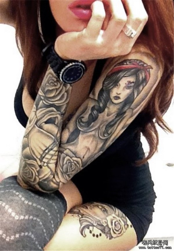 女人纹身图案花臂肖像纹身图案由武汉纹身馆推荐