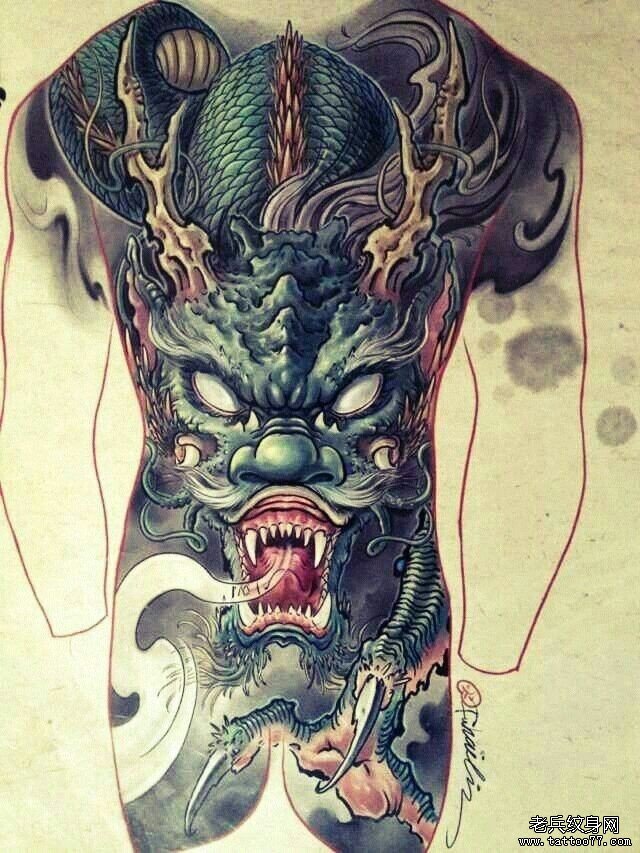 霸气的满背龙纹身图案由最好的纹身店推荐