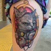 女性腿部猫咪纹身图案由武汉最好的刺青店推荐