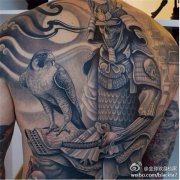 个性的满背贵武士纹身图案由武汉最好刺青店推荐