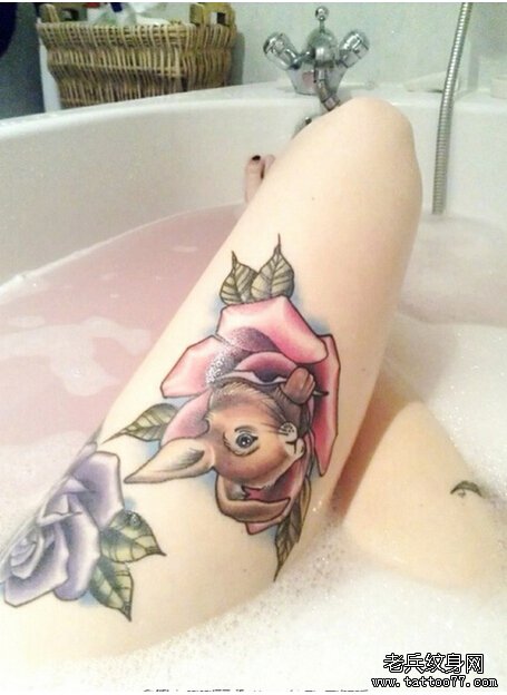 女性腿部羚羊纹身图案由武汉最好的纹身店推荐