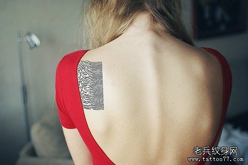 小清新背部个性图腾纹身图案