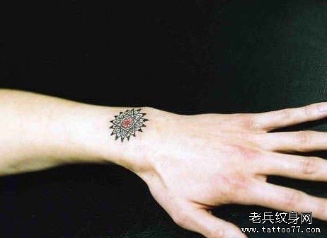 小清新手部经典图腾纹身图案