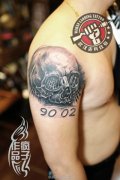 大臂骷髅纹身作品遮盖旧蝎子纹身图案