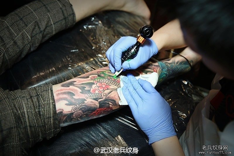 兵哥小花腿纹身制作花絮