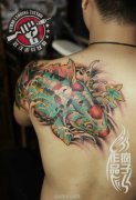 披肩鲤鱼莲花纹身作品遮盖旧图腾纹身图案