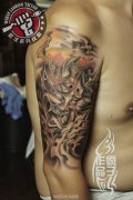武汉专业纹身店纹身师制作的大臂日本般若纹身图案