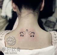 小清新背部小象纹身图案