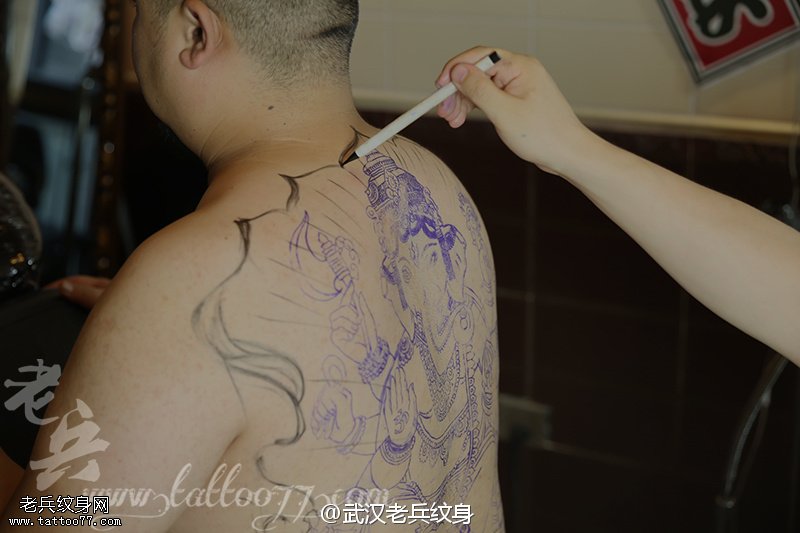 满背大象神纹身图案制作花絮