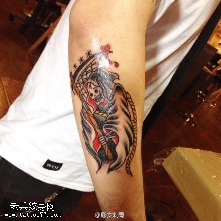 手臂死神纹身图案