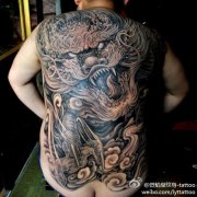武汉最好的刺青店推荐一款满背霸气龙纹身图案