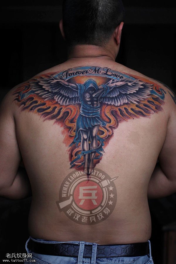 兵哥修改作品，死神版的背部彩色守护天使纹身作品图片分享