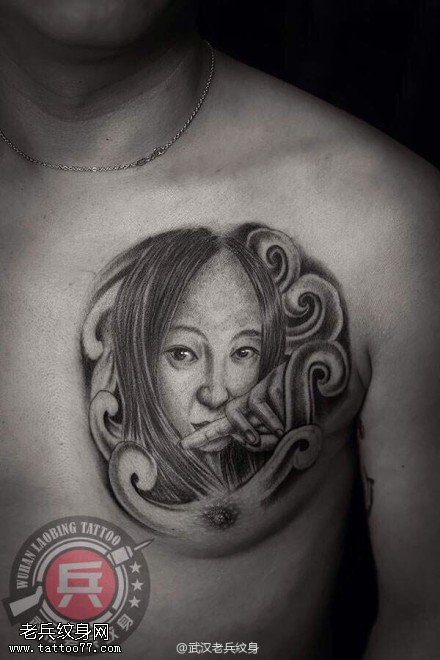好男人胸口女朋友肖像纹身作品