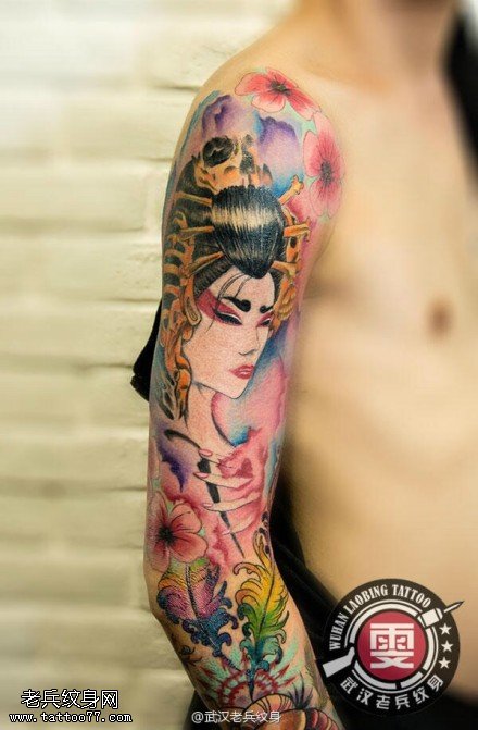 武汉专业女纹身师制作的艺妓花臂纹身作品