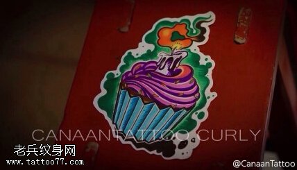 彩色蛋糕蜡烛纹身手稿图片