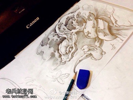 黑灰素描蛇纹身手稿图案