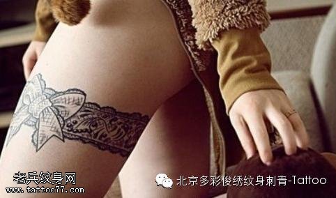 可以提升美女性感的几个纹身部位