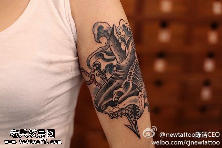 超霸气利刃鲨鱼纹身图案