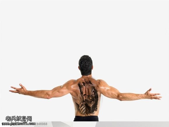 冰冻层下的纹身