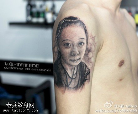 恬静女孩纹身图案