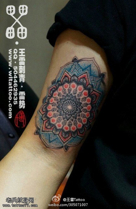 彩色鲜艳花符号纹身图案
