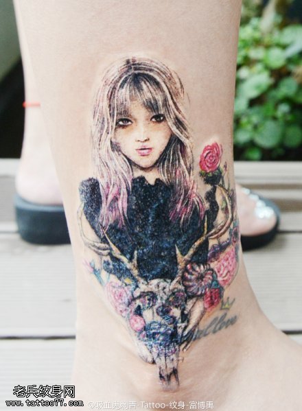 清新唯美女孩纹身图案