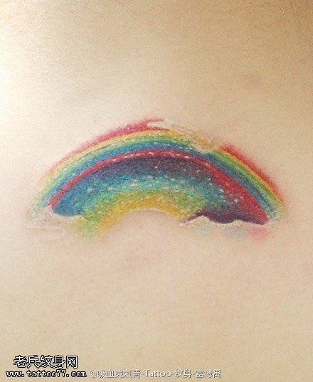 色彩斑斓彩虹纹身图案