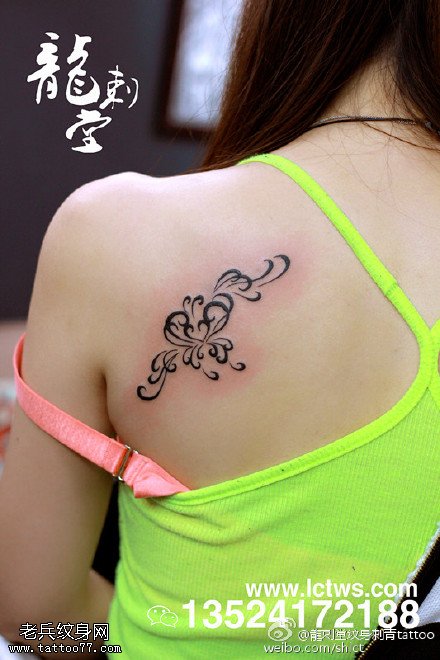 肩头女士美丽可爱梵花纹身图案