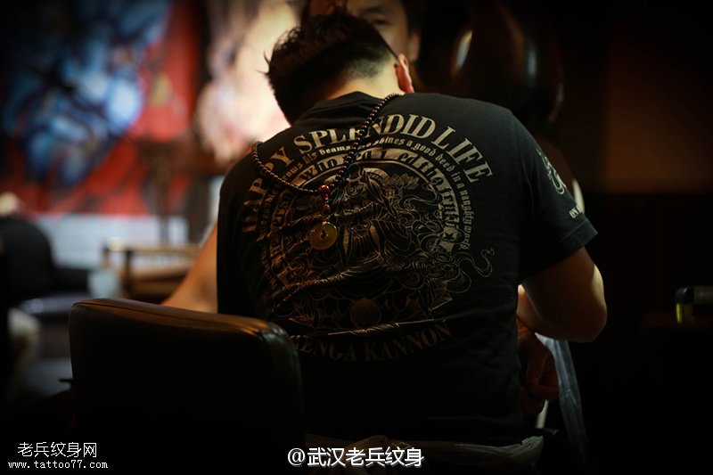 手部花臂纹身图案制作过程