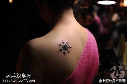 简单精致的梵花刺青纹身图案