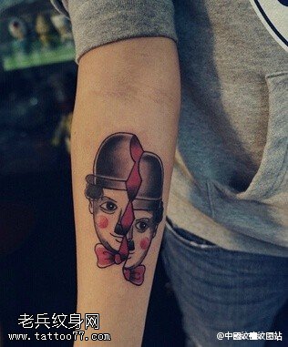 卡通的卓别林头像纹身图案