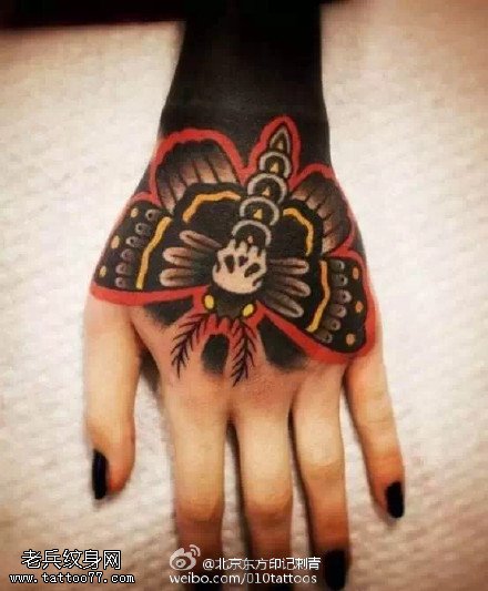 超炫的彩色蝴蝶纹身图案