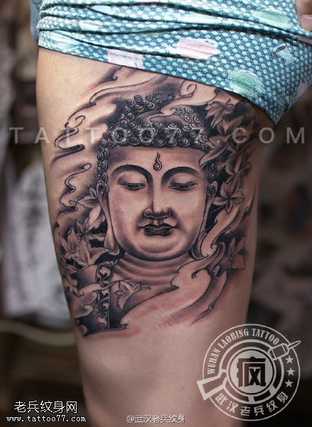 武汉纹身师疯子打造的大腿佛纹身作品