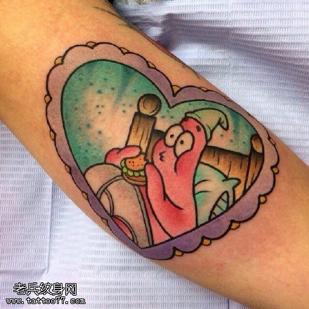 彩色心形漫画人物纹身图案