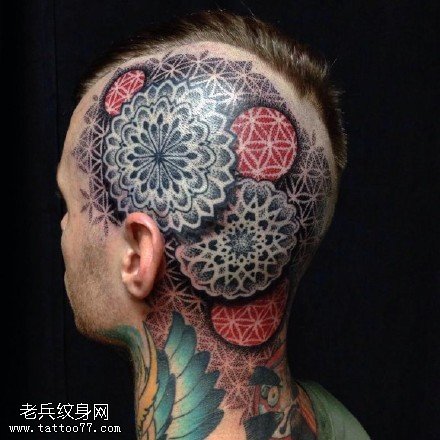 头部经典梵花纹身图案