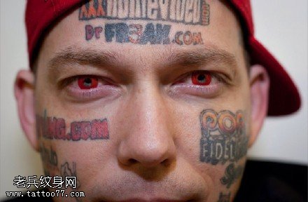 欧美风彩绘英文字母纹身图案