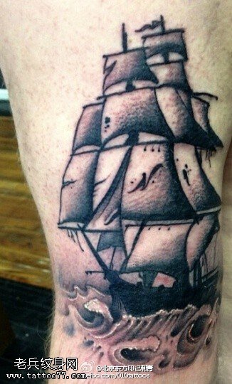 大海航行的帆船纹身图案