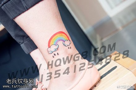 漂亮的七彩虹纹身图案