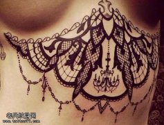 对于纹身师的选择是一个非常谨慎的问题