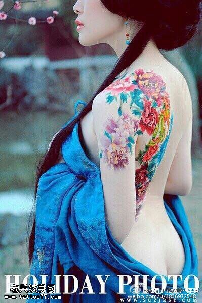 传统精美牡丹花卉纹身图案