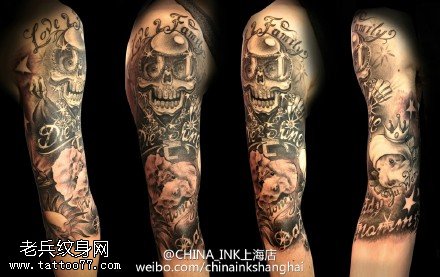 经典黑灰骷髅纹身图案