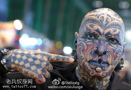 欧美风时尚达人纹身图案